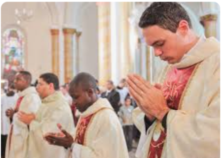 CAP. 4. — A HIERARQUIA ECLESIÁSTICA E O PODER DE ORDENAR